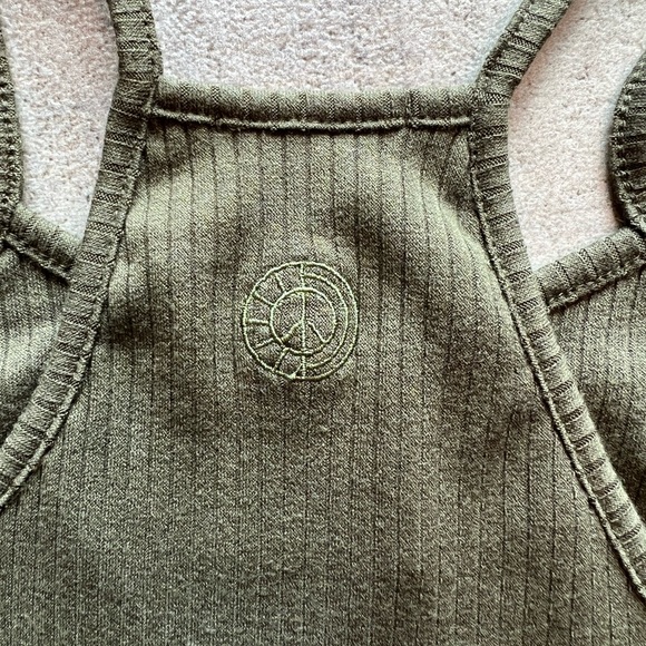 Earthbound spaghetti strap tank! - Picture 4 of 8